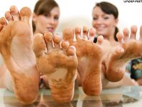 300 Maya & Lisa 03 August 2011