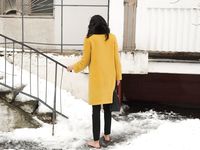 Feet - Ainash - 2018-01-21 A tall barefoot girl