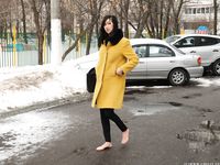 Feet - Ainash - 2018-01-21 A tall barefoot girl