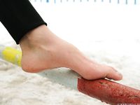 Feet - Ainash - 2018-01-21 A tall barefoot girl