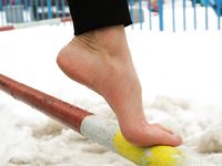 Feet - Ainash - 2018-01-21 A tall barefoot girl