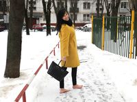 Feet - Ainash - 2018-01-21 A tall barefoot girl