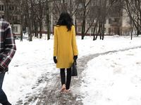 Feet - Ainash - 2018-01-21 A tall barefoot girl