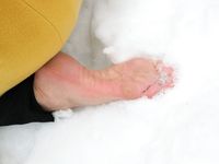 Feet - Ainash - 2018-01-21 A tall barefoot girl