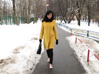 Feet - Ainash - 2018-01-21 A tall barefoot girl