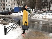 Feet - Ainash - 2018-01-21 A tall barefoot girl