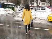 Feet - Ainash - 2018-01-21 A tall barefoot girl