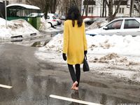 Feet - Ainash - 2018-01-21 A tall barefoot girl