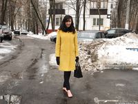 Feet - Ainash - 2018-01-21 A tall barefoot girl