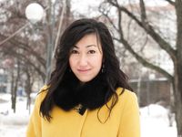 Feet - Ainash - 2018-01-21 A tall barefoot girl