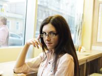 Feet - Albina - 2016-03-26 Barefoot office girl