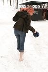 Feet - Alenka - 2006-08-19 Russian barefoot winter