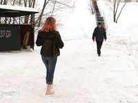 Feet - Alenka - 2006-08-19 Russian barefoot winter