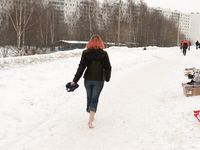 Feet - Alenka - 2006-08-19 Russian barefoot winter