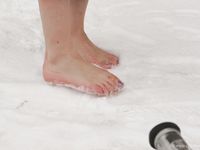 Feet - Alenka - 2006-08-19 Russian barefoot winter