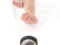 Feet - Alenka - 2006-08-19 Russian barefoot winter