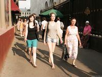 Feet - Alexandra + Olga A - 2011-04-02 Two girls in the center of Moscow