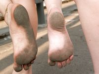 Feet - Alexandra + Olga A - 2011-04-02 Two girls in the center of Moscow