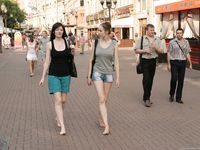 Feet - Alexandra + Olga A - 2011-04-02 Two girls in the center of Moscow