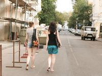 Feet - Alexandra + Olga A - 2011-04-02 Two girls in the center of Moscow