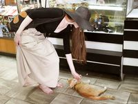 Feet - Alexandra - 2010-08-08 Hot asphalt and bare feet