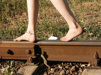 Feet - Alexandra - 2010-08-08 Hot asphalt and bare feet