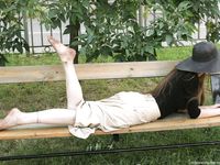 Feet - Alexandra - 2010-08-08 Hot asphalt and bare feet