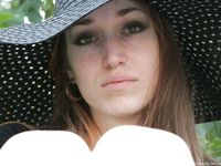 Feet - Alexandra - 2010-08-08 Hot asphalt and bare feet