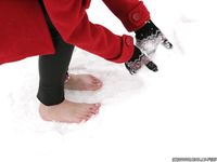 Feet - Alexandra A - 2011-03-27 Barefoot fun