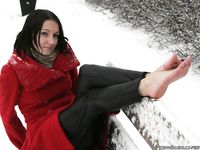 Feet - Alexandra A - 2011-03-27 Barefoot fun