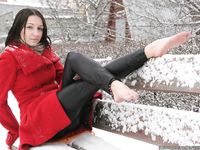 Feet - Alexandra A - 2011-03-27 Barefoot fun