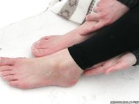 Feet - Alexandra B - 2011-06-09 Snow fun