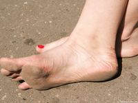 Feet - Alexandra C - 2012-03-05 Hot summer feet
