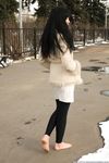Feet - Alina - 2015-01-08 Barefoot in a winter park
