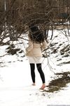 Feet - Alina - 2015-01-08 Barefoot in a winter park