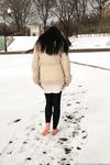 Feet - Alina - 2015-01-08 Barefoot in a winter park