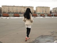 Feet - Alina - 2015-01-08 Barefoot in a winter park