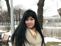 Feet - Alina - 2015-01-08 Barefoot in a winter park