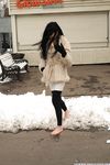 Feet - Alina - 2015-01-08 Barefoot in a winter park