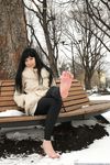 Feet - Alina - 2015-01-08 Barefoot in a winter park