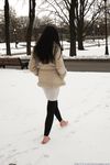 Feet - Alina - 2015-01-08 Barefoot in a winter park