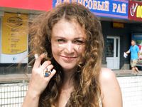 Feet - Alina A - 2015-04-22 Delightful barefoot girl