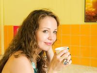 Feet - Alina A - 2015-04-22 Delightful barefoot girl