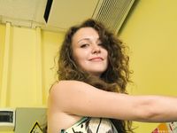 Feet - Alina A - 2015-04-22 Delightful barefoot girl