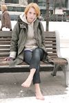 Feet - Alisa - 2011-03-27 Crazy barefoot girl in snowy streets