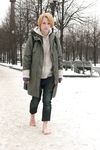 Feet - Alisa - 2011-03-27 Crazy barefoot girl in snowy streets