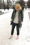 Feet - Alisa - 2011-03-27 Crazy barefoot girl in snowy streets