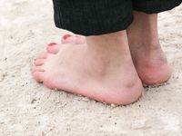 Feet - Alisa - 2011-03-27 Crazy barefoot girl in snowy streets