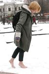 Feet - Alisa - 2011-03-27 Crazy barefoot girl in snowy streets