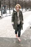 Feet - Alisa - 2011-03-27 Crazy barefoot girl in snowy streets
